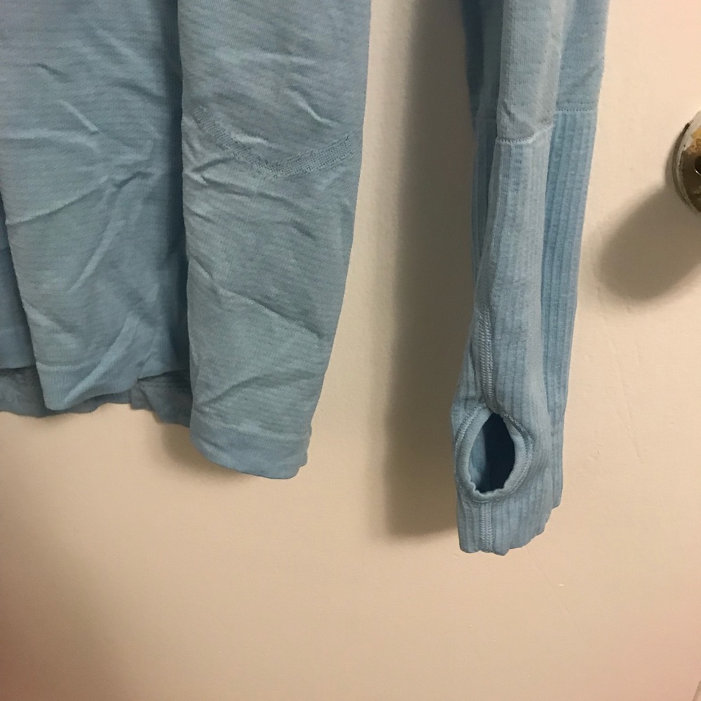 Lululemon Quarter Zip Pull Over - image 5